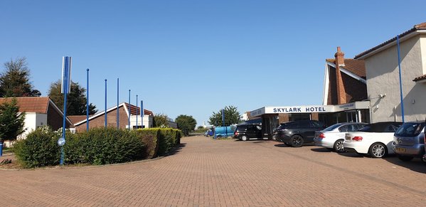 Skylark Hotel