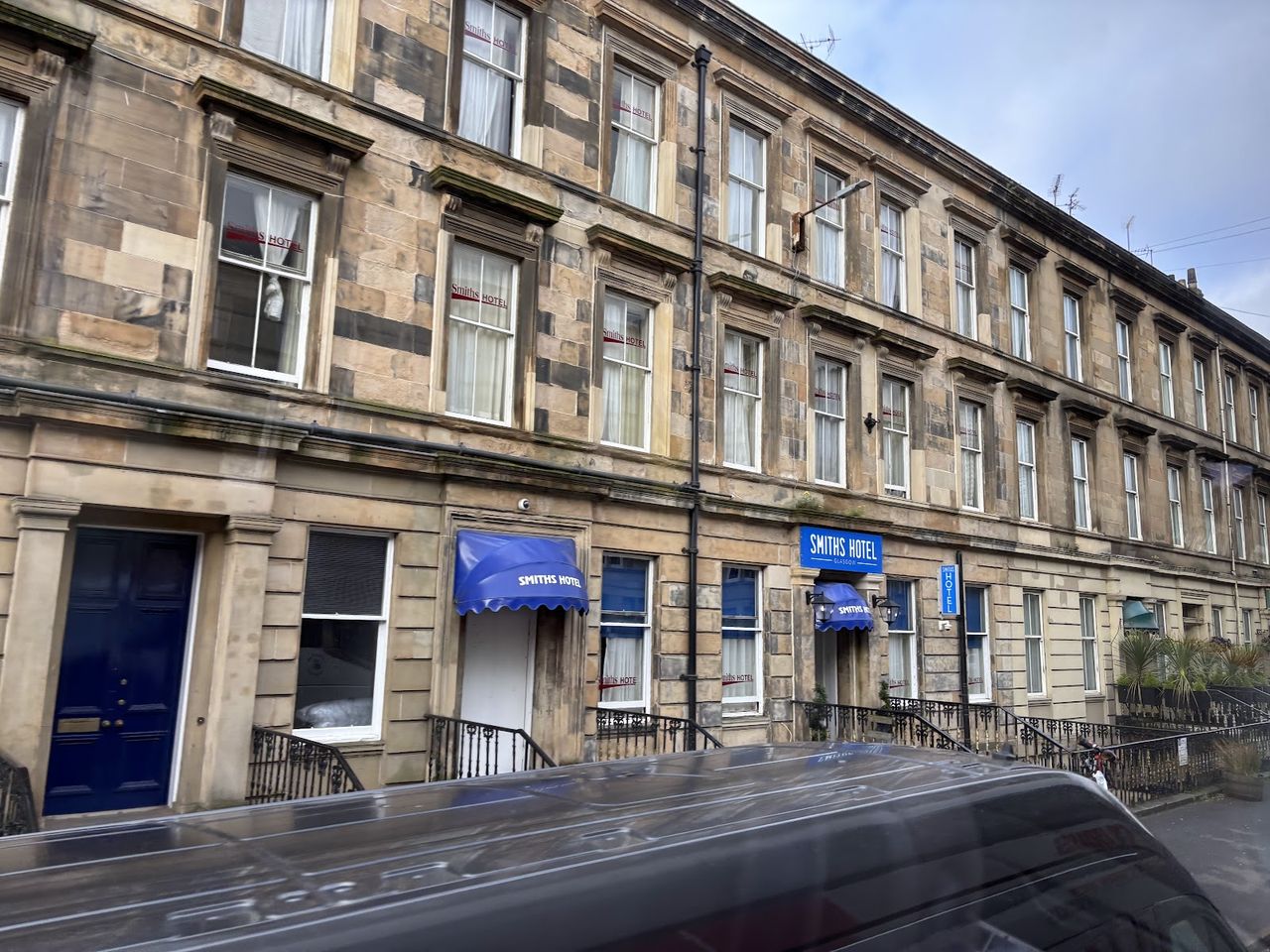 Smiths Hotel