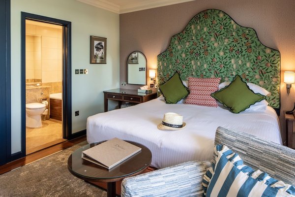 Somerville Hotel