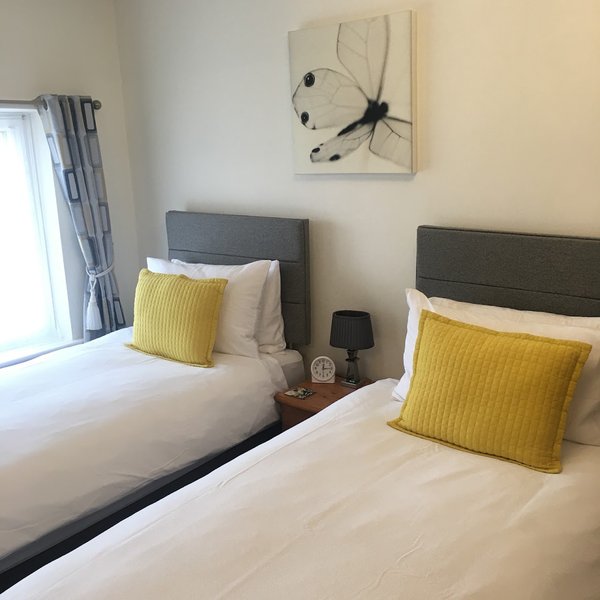 Spurwing Guest House