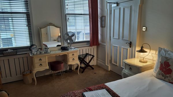 St Giles House Hotel