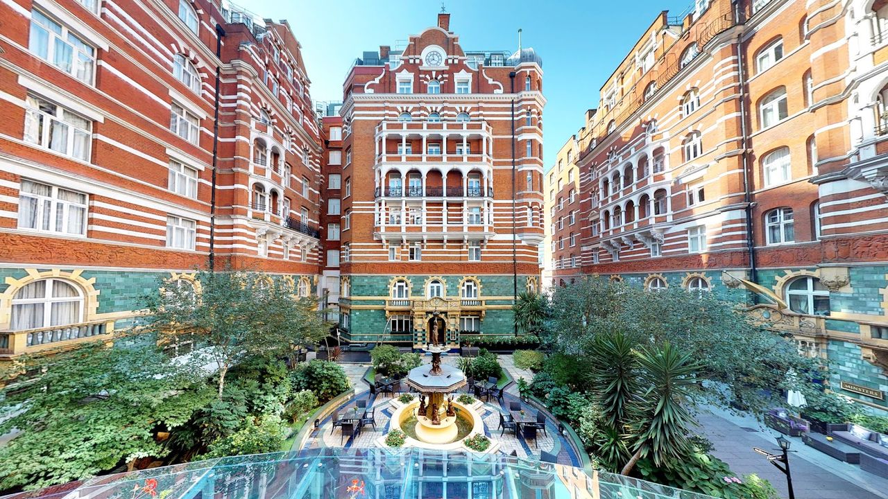St James Court A Taj Hotel