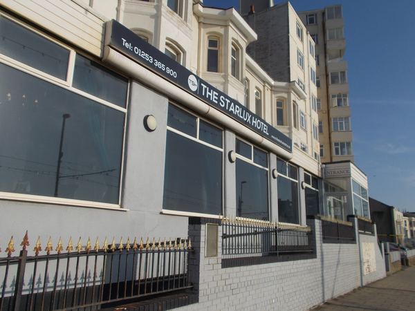 Starlux Hotel