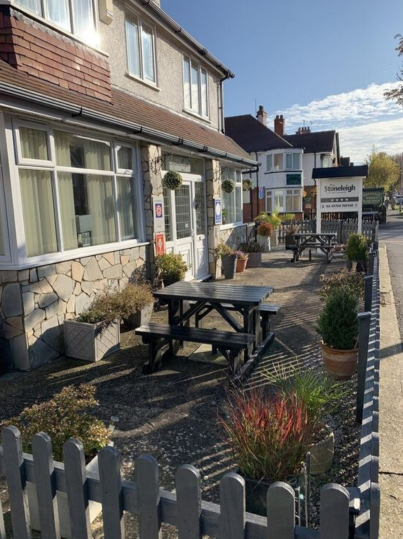 Stoneleigh Hotel