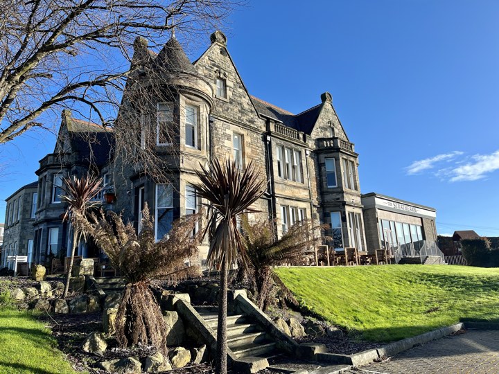 Strathearn Hotel