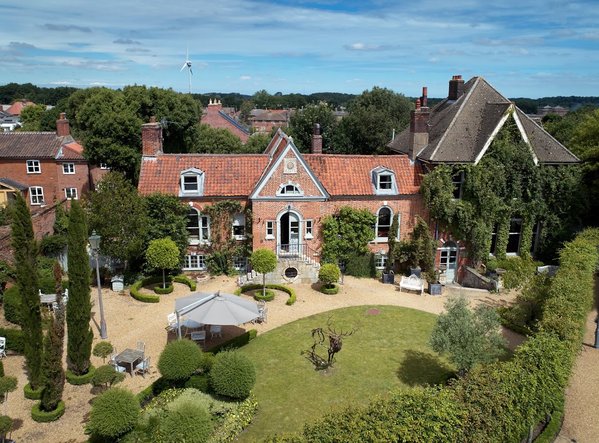 Strattons Hotel