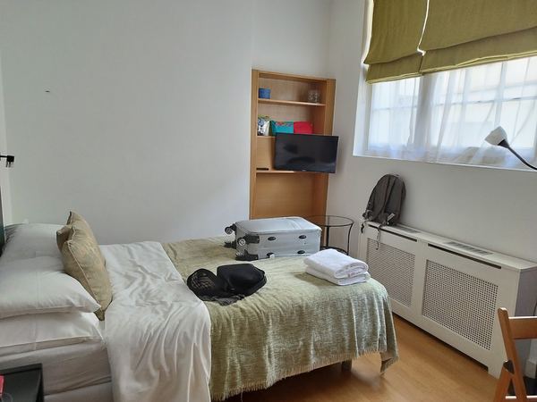 Studios 2 Let North Gower