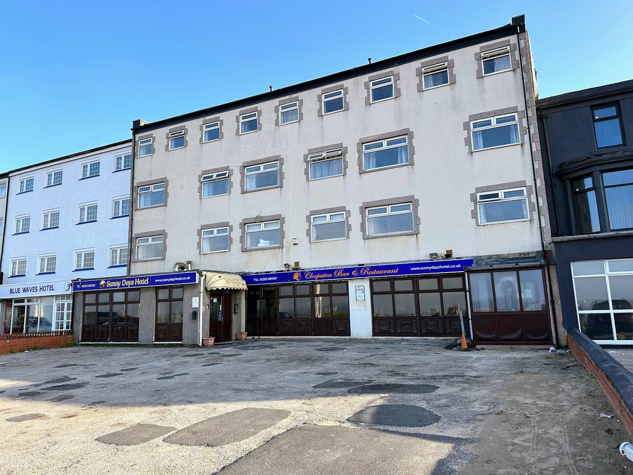 Sunny Days Hotel