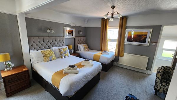 Sunnycroft Private Hotel