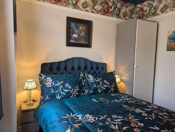 Sunnydale Hotel - Guest House