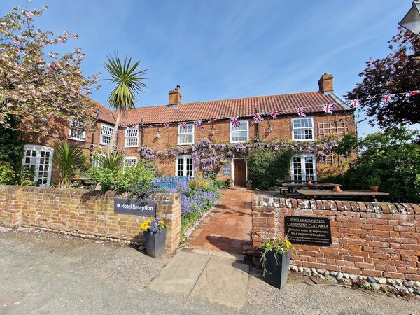 Sutton Staithe Hotel