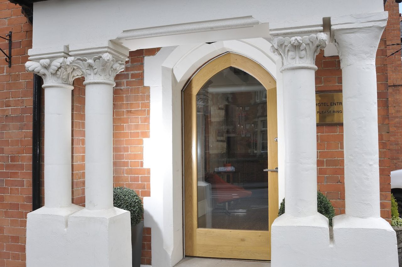 Taunton House Hotel