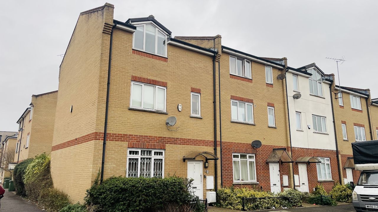 Thames View House Surrey Quays