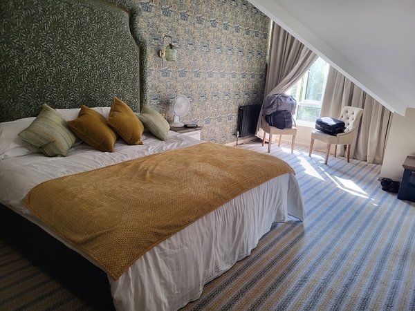 Thatchers Hotel
