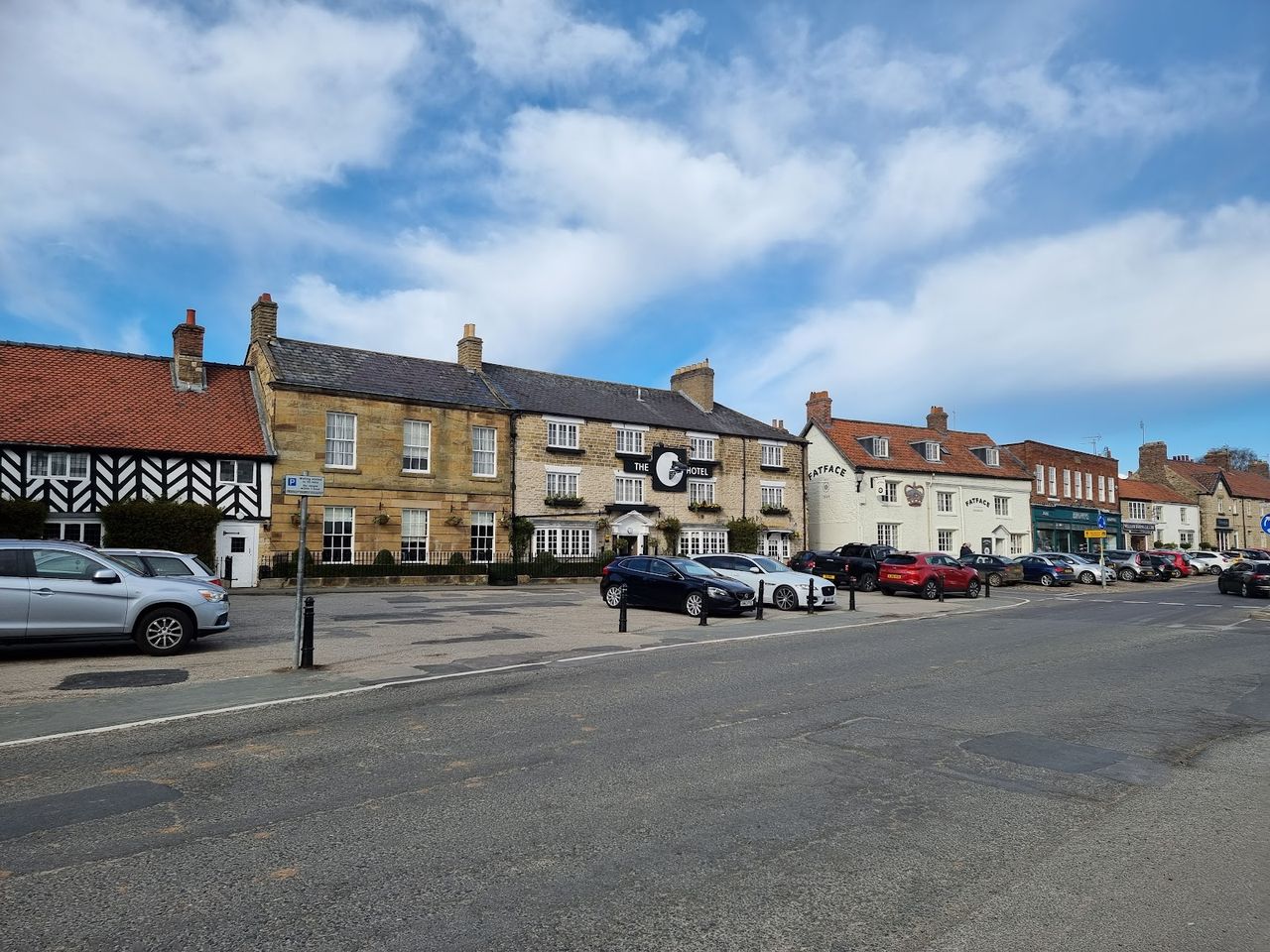 The Black Swan Helmsley