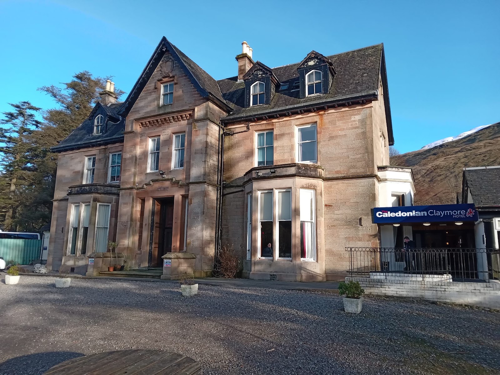 The Caledonian Claymore Hotel