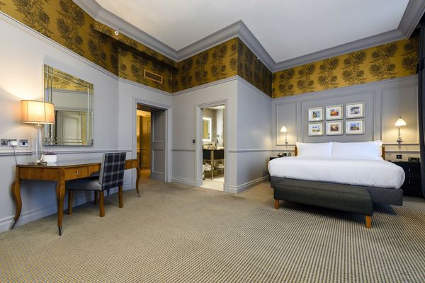 The Caledonian Edinburgh Curio Collection by Hilton