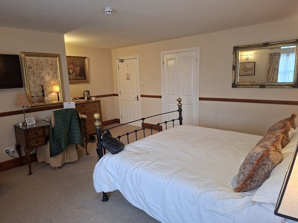 The Charles Bathurst Inn