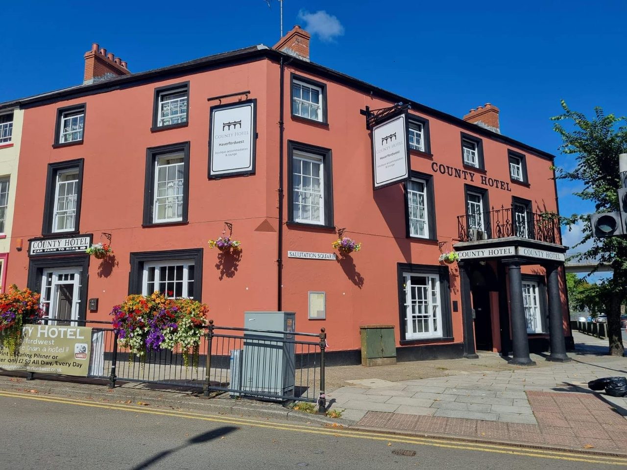 The County Hotel