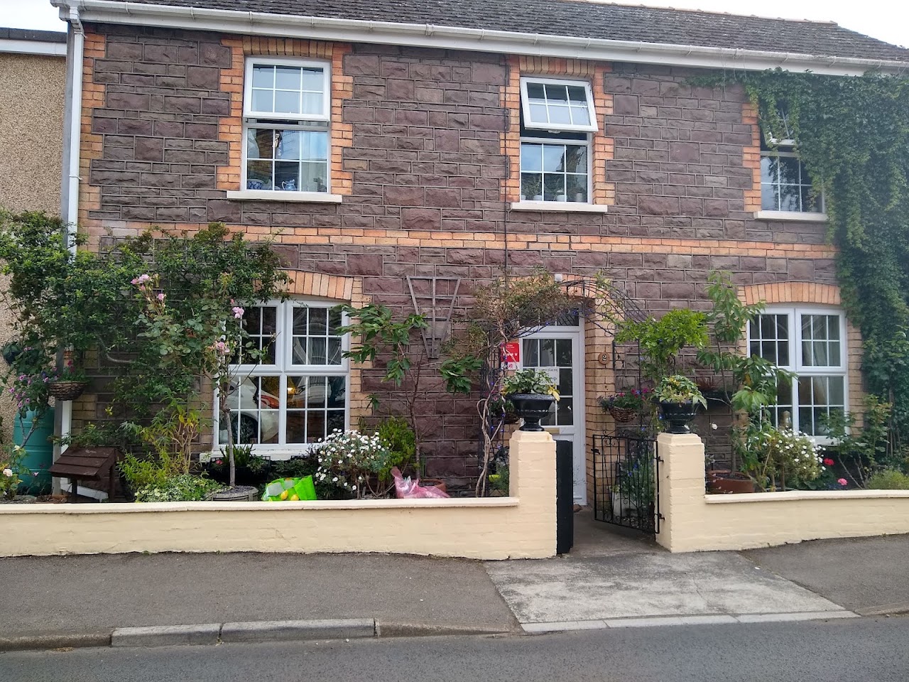 The Courtyard Guesthouse