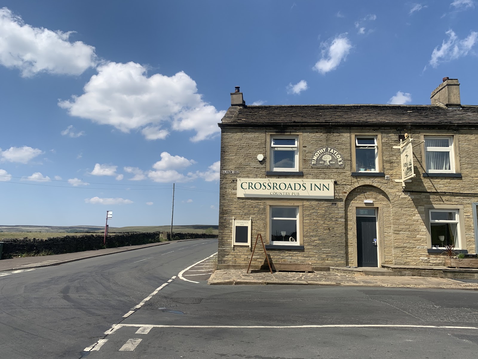 The Crossroads Inn