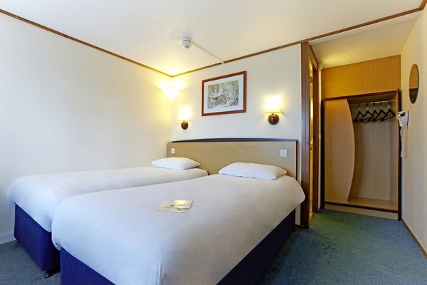 The Crossway Hotel Part of AG Collection