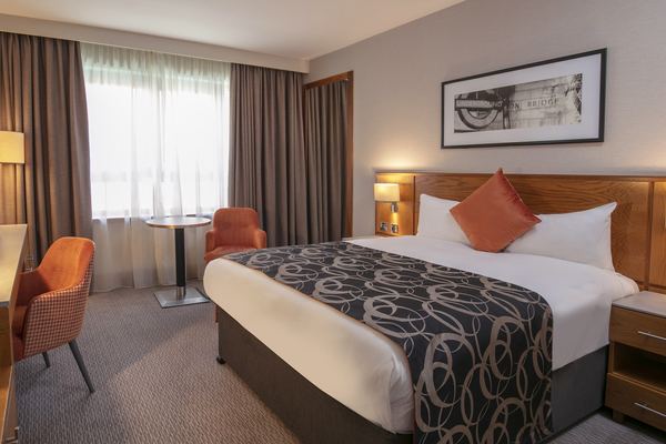 The Crown London Hotel, Cricklewood North West London, WorldHotels Distinctive