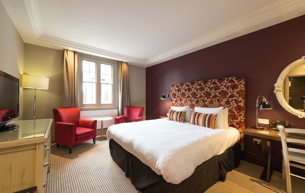 The Crown Manor House Hotel