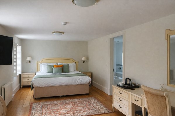 The Dixcart Hotel