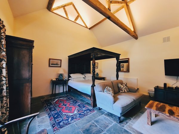 The Dodington Lodge Hotel