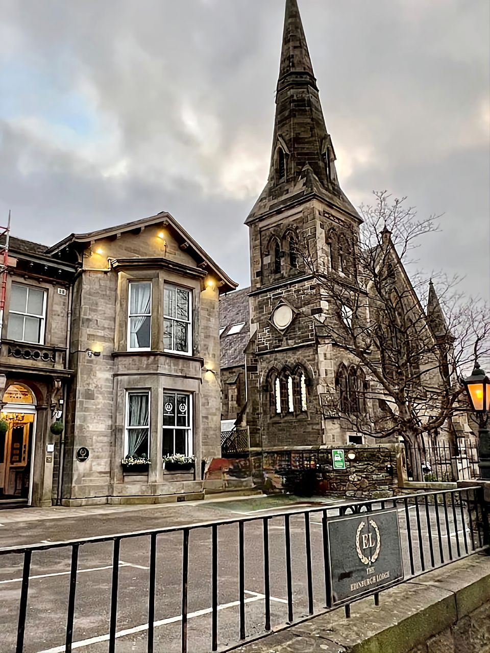 The Edinburgh Lodge