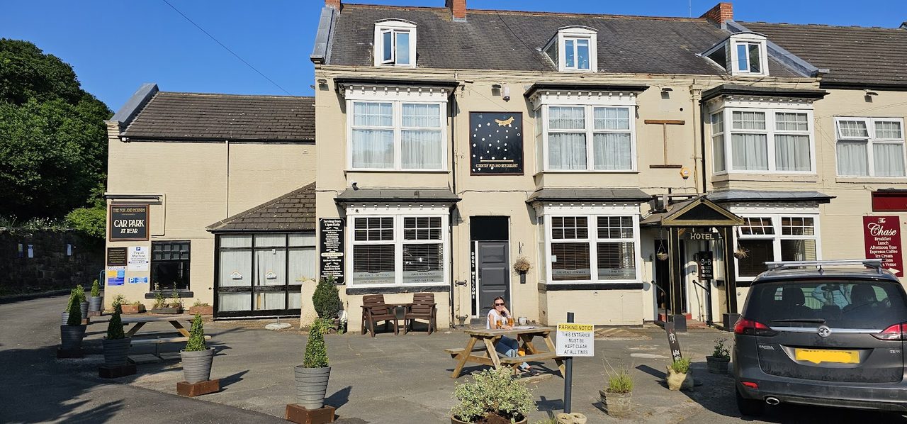 The Fox And Hounds