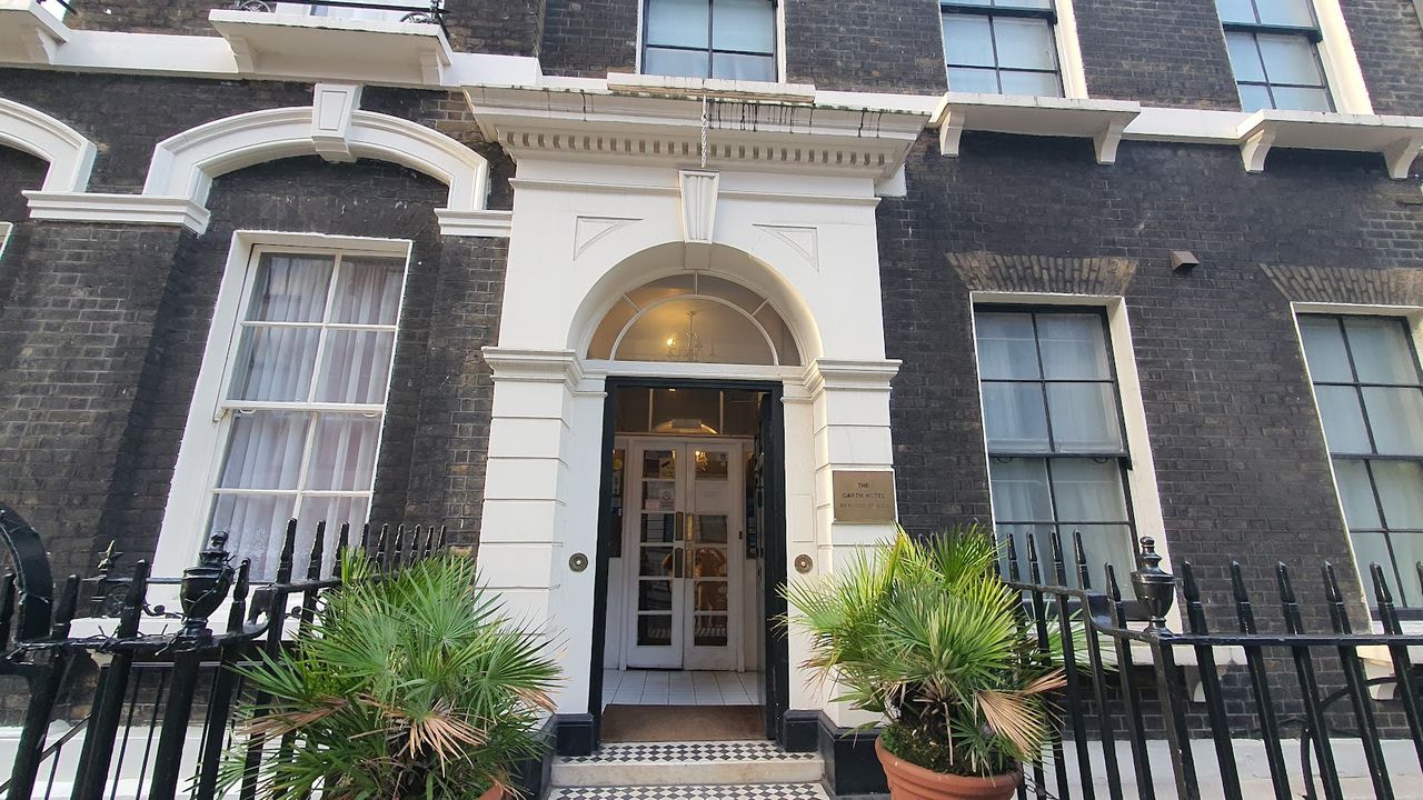 The Garth Hotel - B&B