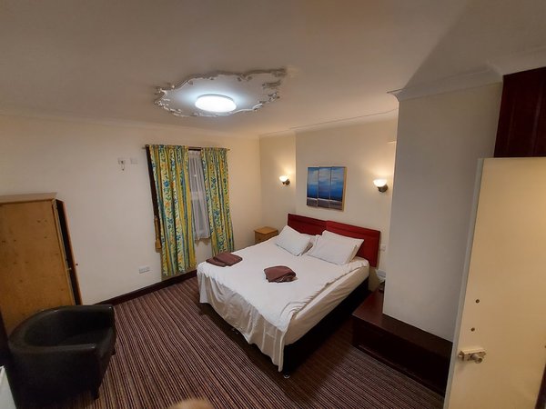 The Globe Hotel