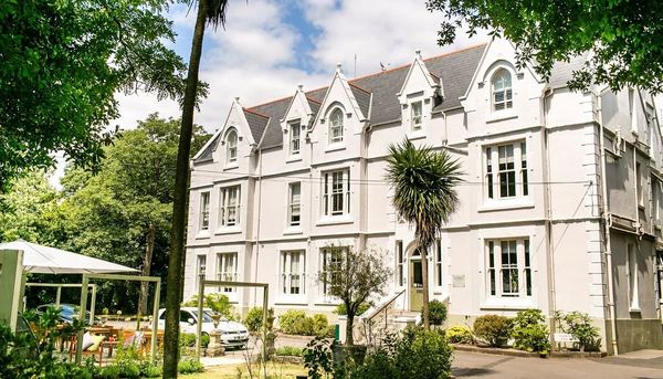 The Green House Hotel
