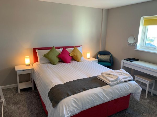 The Greenwich Rooms - Burger & Bird Bar & Restaurant