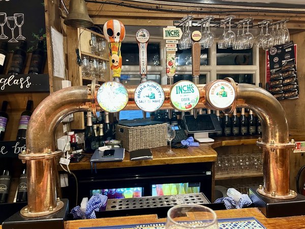 The Hollybush Inn
