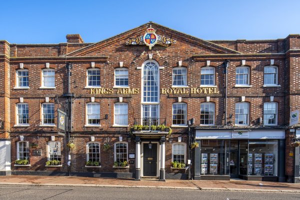 The Kings Arms and Royal Hotel