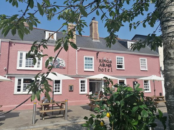 The Kings Arms Hotel