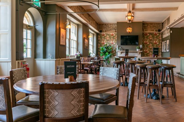 The Kings Arms Hotel - Inn