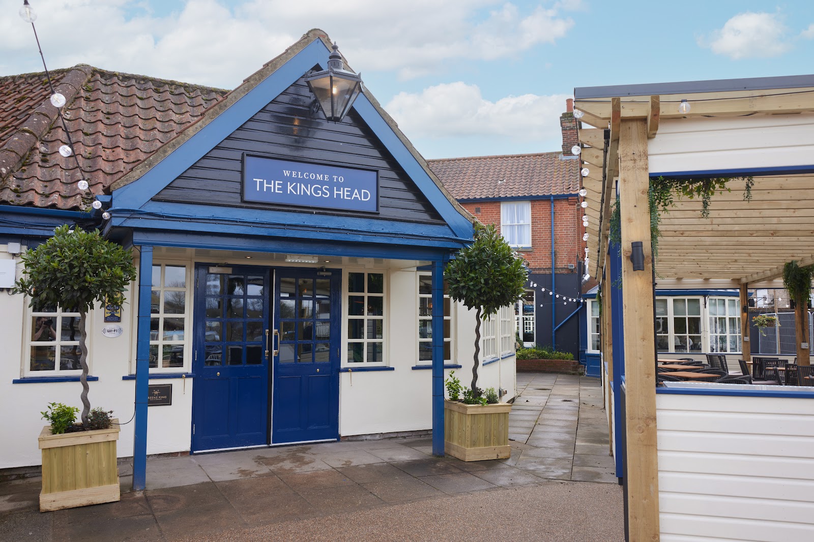 The Kings Head Wroxham by Greene King Inns