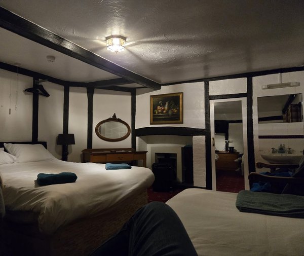 The Kings Lodge Hotel