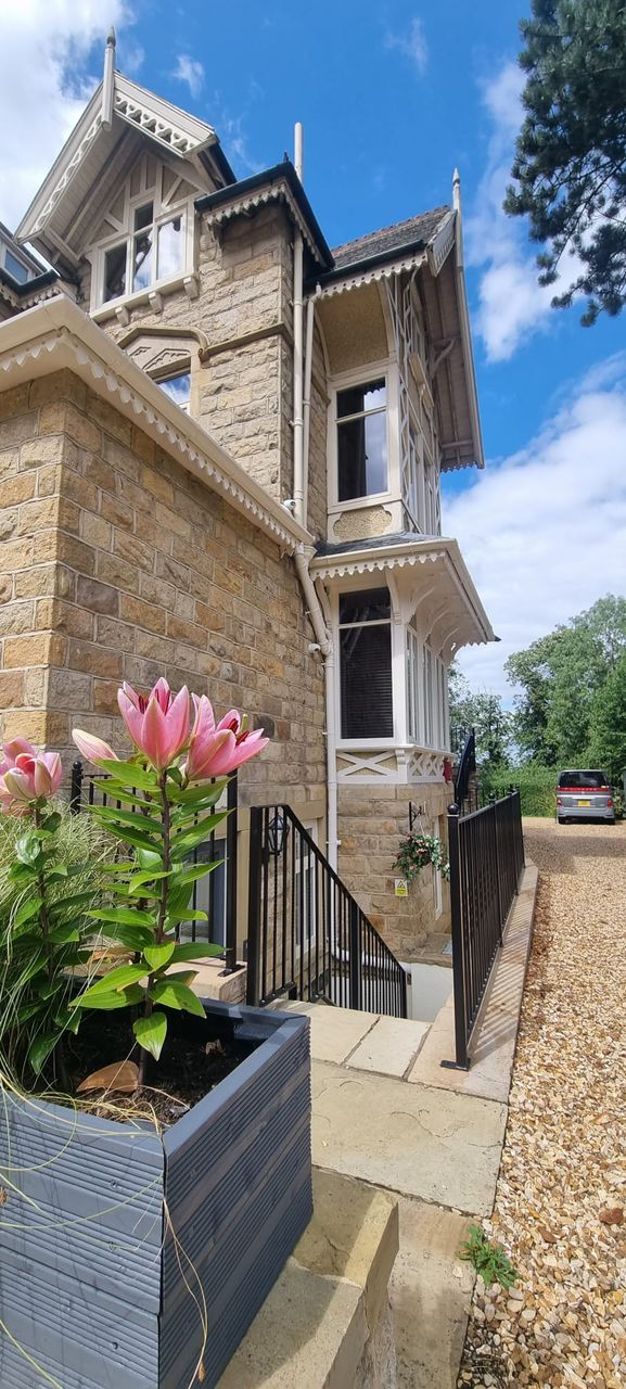 The Lawrance Luxury Aparthotel - Harrogate