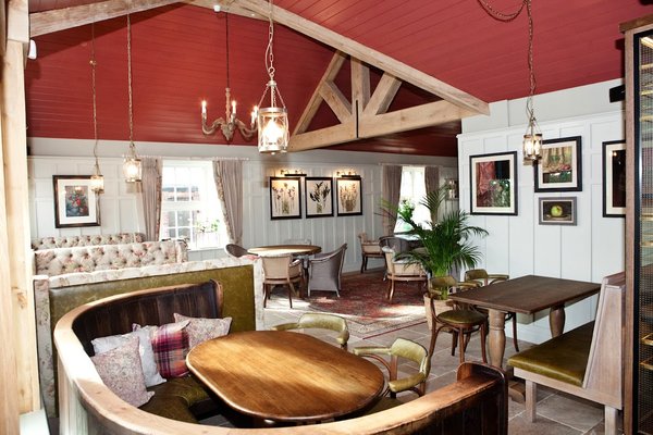 The Lion at Malpas
