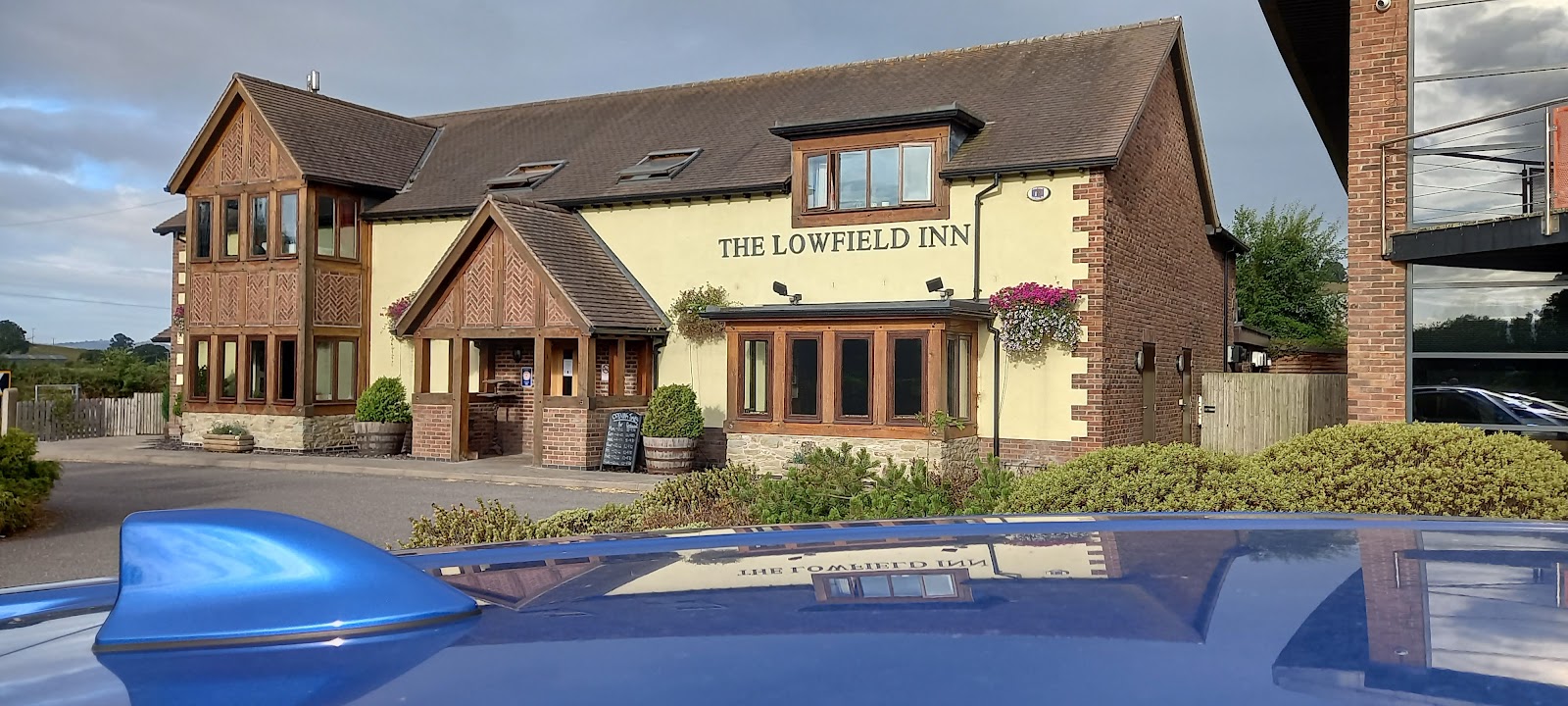 The Lowfield Inn