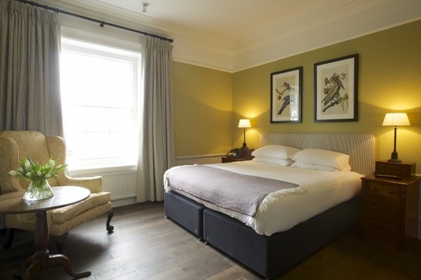 The Manor at Sway Hotel Restaurant and Gardens