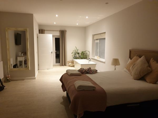 The Mount Rooms