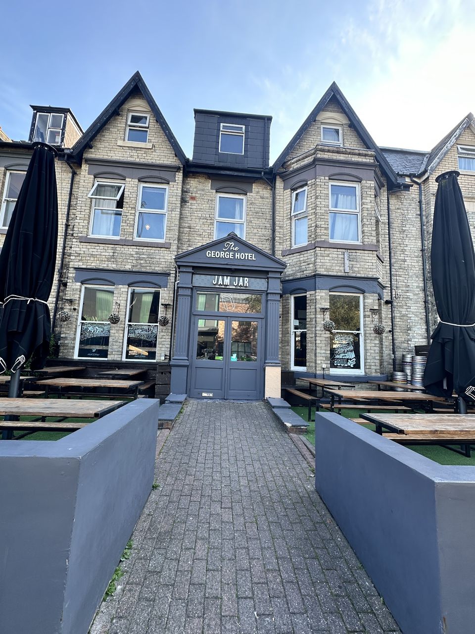 The New George Hotel