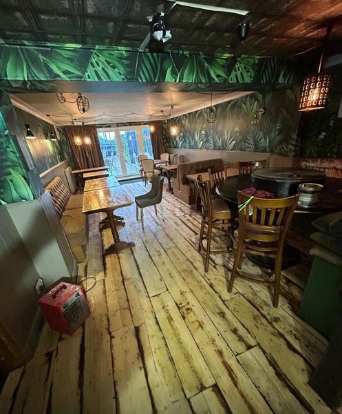 The New Lowndes Arms