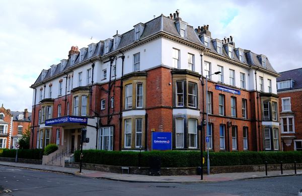 The New Southlands Hotel